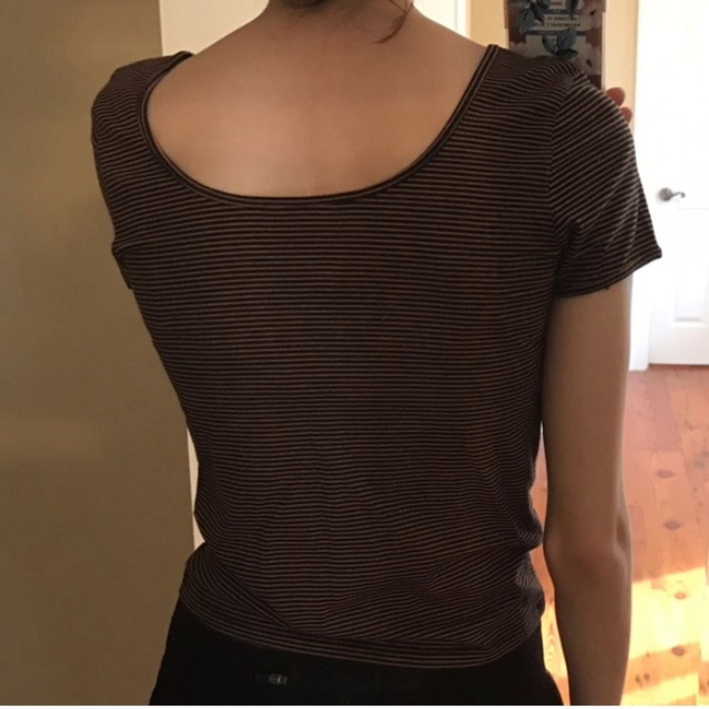 F21 Brown and black stripe Top - Picture 3 of 3